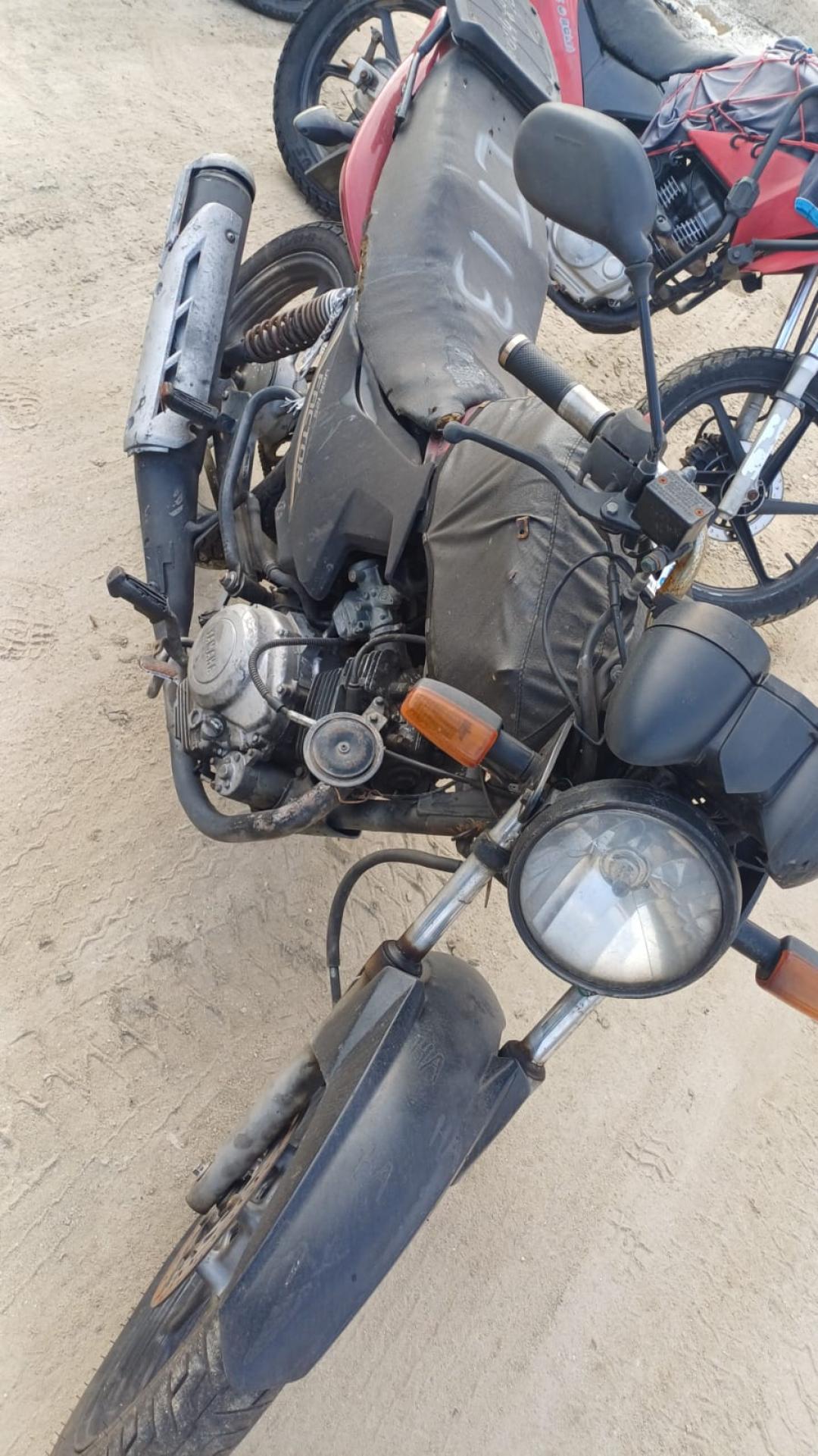 https://assets.okleiloes.com.br/imagens/lotes/lote_5446/1.uBGLOXQr0PT1fFyKB3or.jpg
