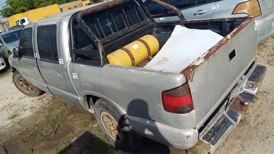 https://assets.okleiloes.com.br/imagens/lotes/lote_5455/2.5GDdEX6M3TCr6DGVnIDC.jpg