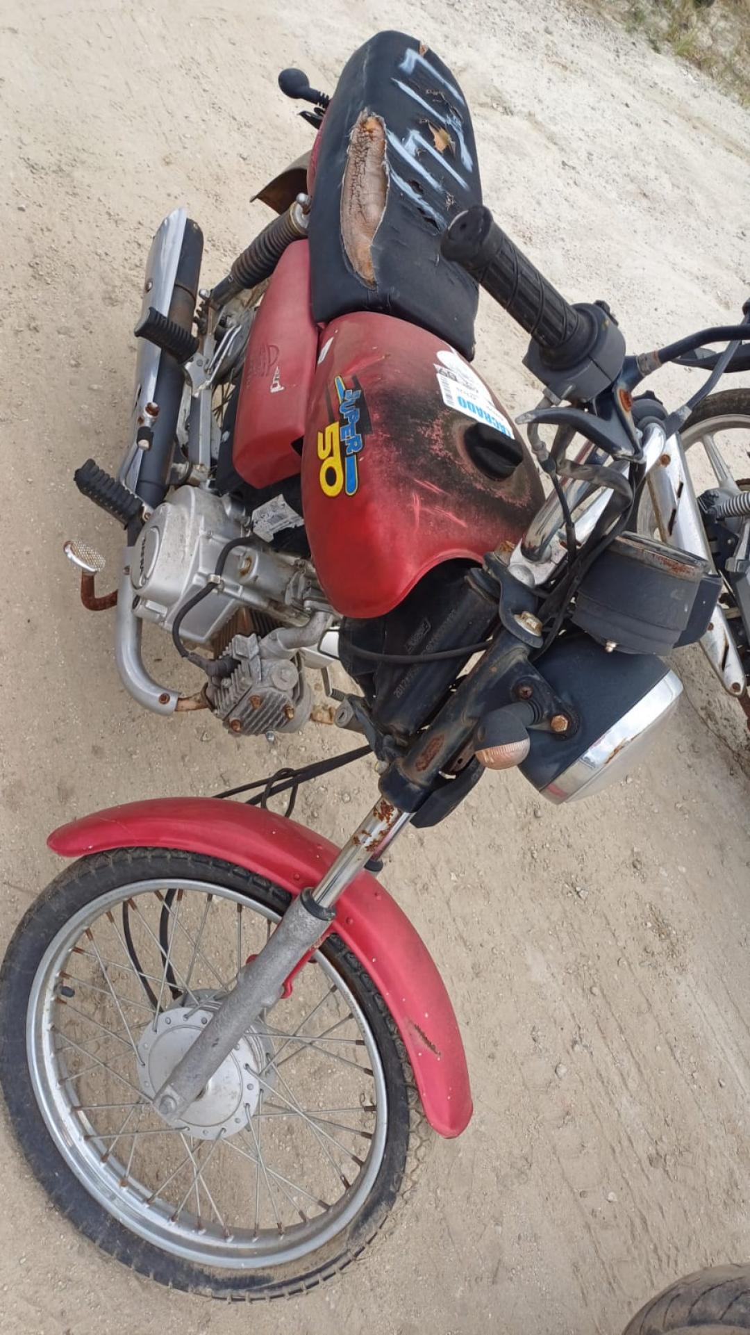 https://assets.okleiloes.com.br/imagens/lotes/lote_5475/1.0wlf2EfP4gBoUuO3S5qX.jpg