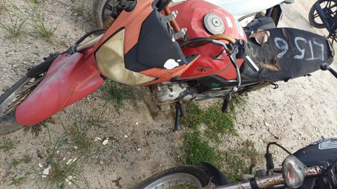 https://assets.okleiloes.com.br/imagens/lotes/lote_5490/1.vXF6J3zqMYSWJLjWz6q7.jpg