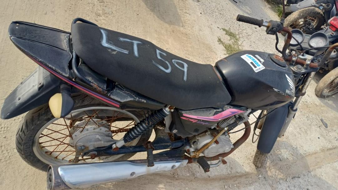https://assets.okleiloes.com.br/imagens/lotes/lote_5493/3.4Ejecv610um7Ju13hoUG.jpg