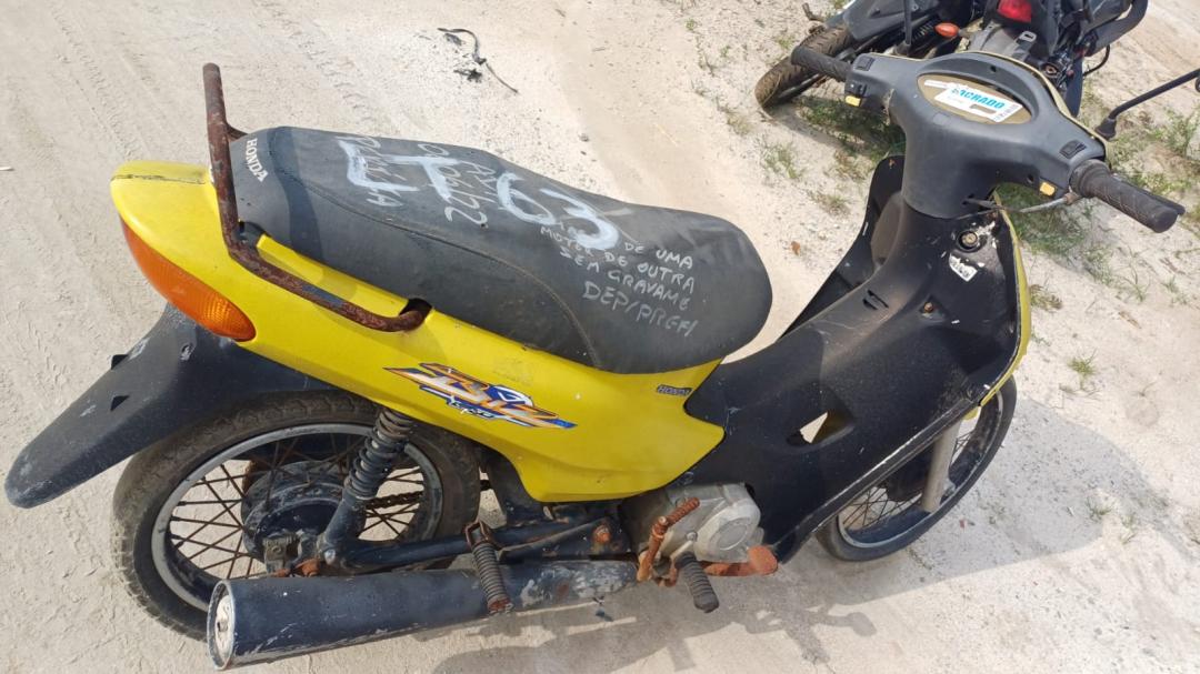 https://assets.okleiloes.com.br/imagens/lotes/lote_5497/2.sTZVmCz81aNPNEV94AnG.jpg