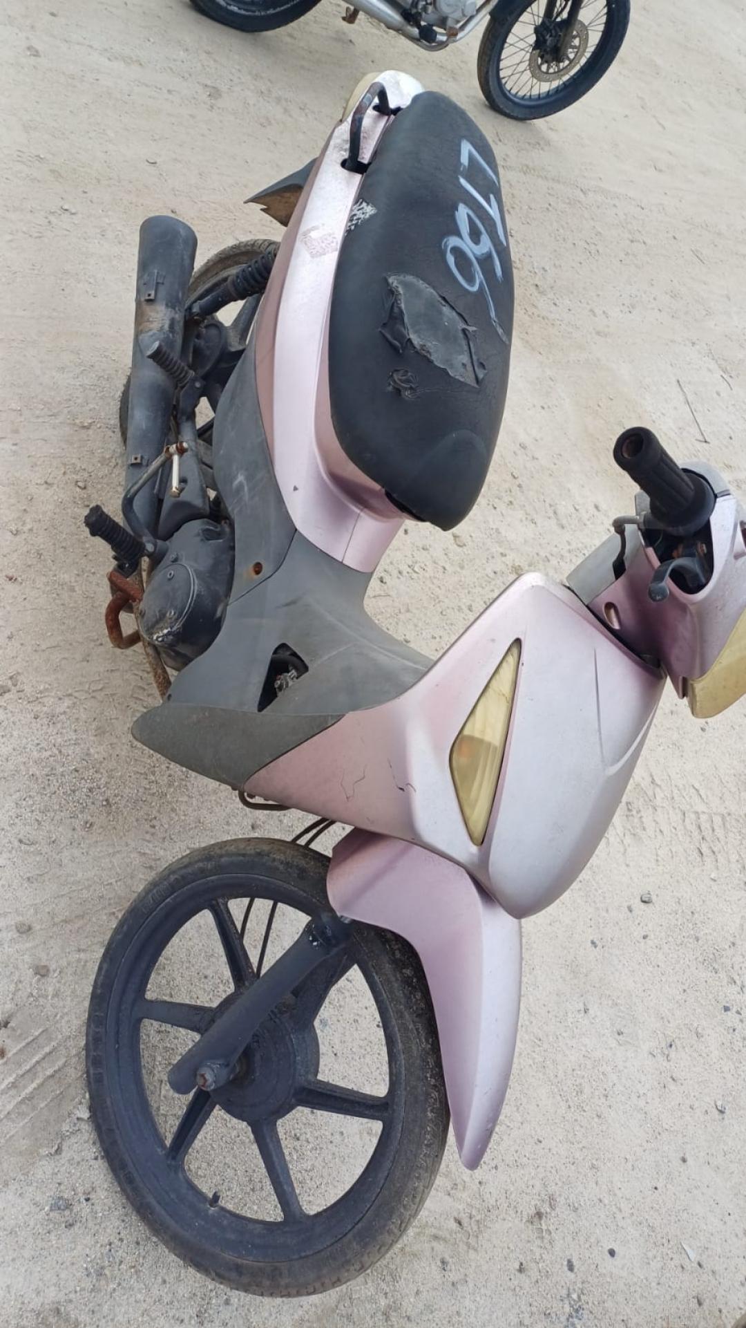https://assets.okleiloes.com.br/imagens/lotes/lote_5500/2.ZaxJxs2Y8TqNuNxeoyOI.jpg
