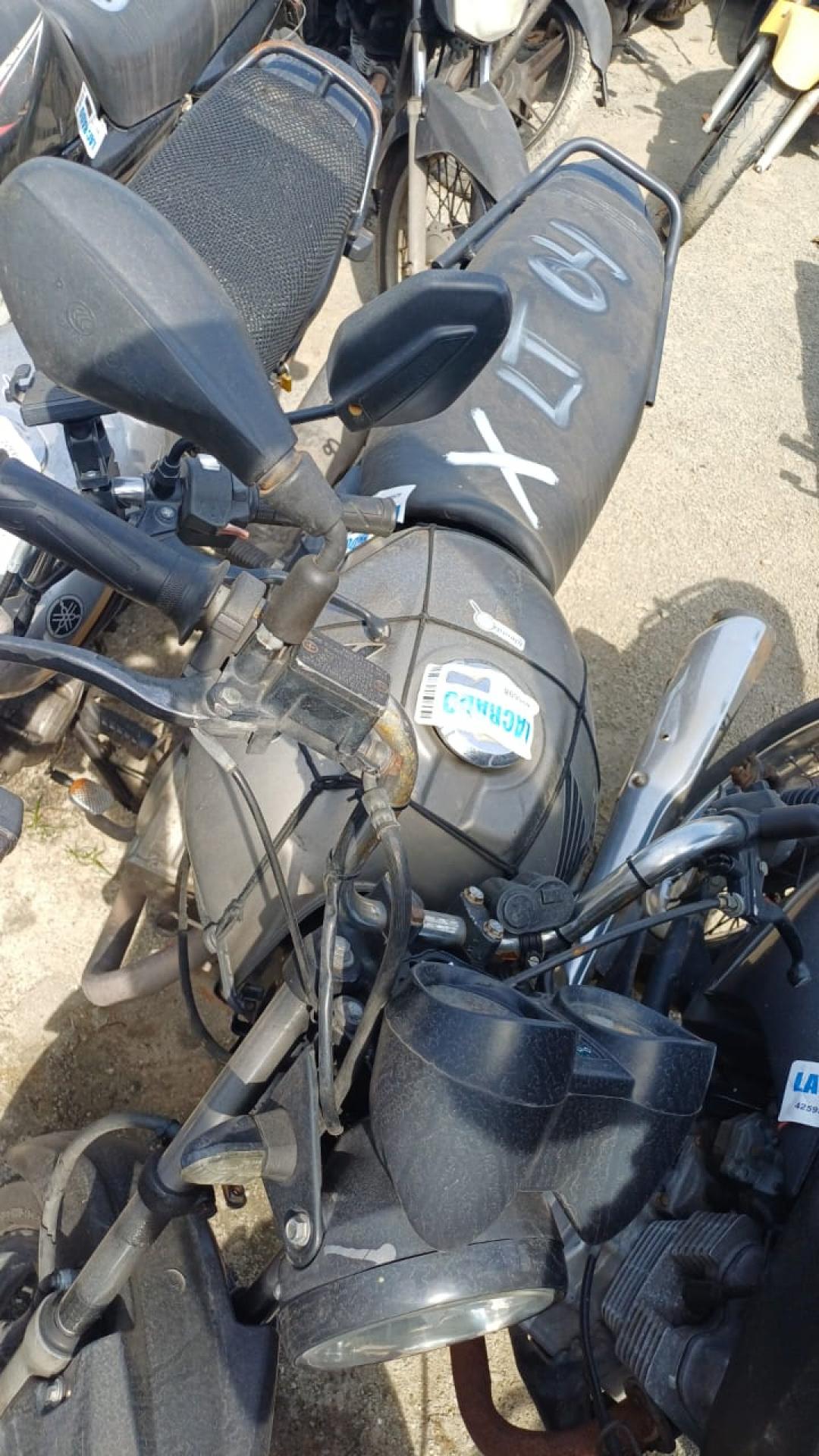 https://assets.okleiloes.com.br/imagens/lotes/lote_5509/2.Yha1jrnDNsjuE9pIt30A.jpg
