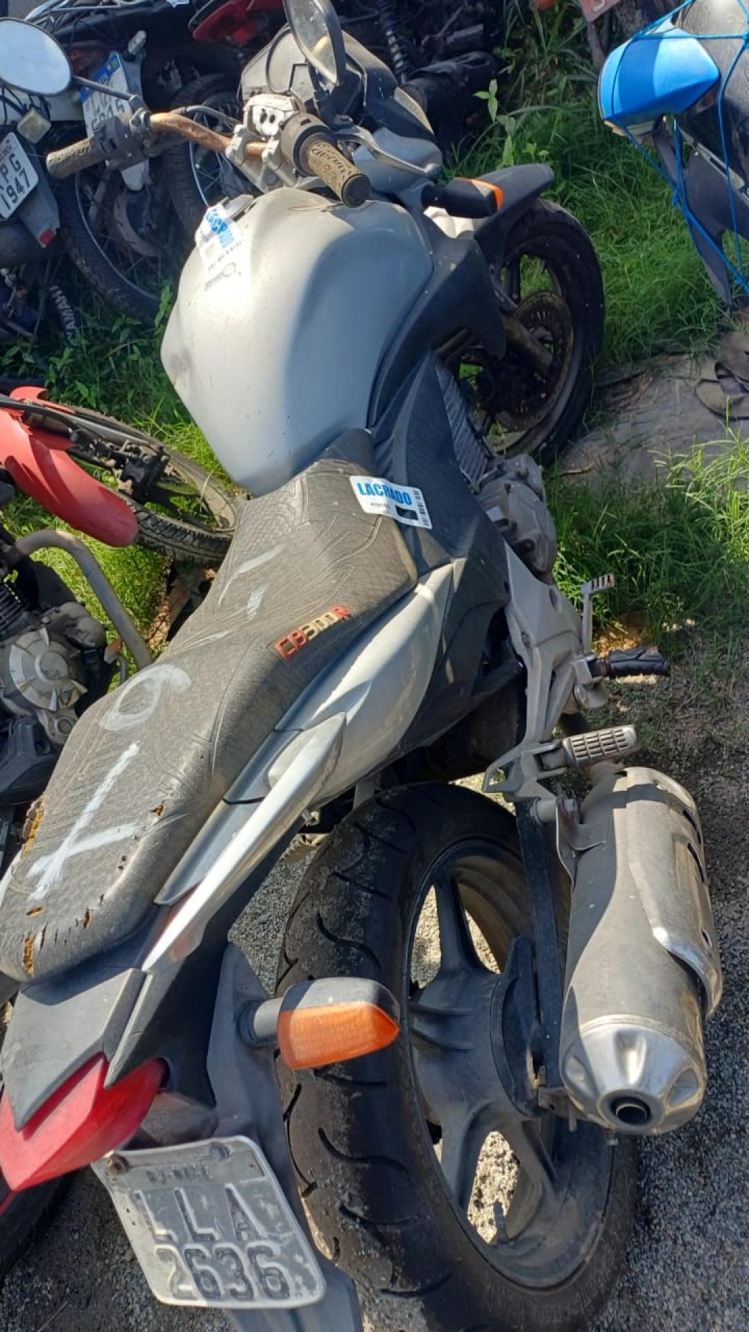 https://assets.okleiloes.com.br/imagens/lotes/lote_5511/2.uA2N8s5aIKxnjuaRBUIi.jpg