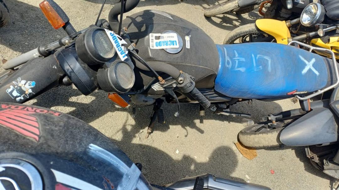 https://assets.okleiloes.com.br/imagens/lotes/lote_5585/3.OlSwS3Jh1PrdpkQY6d1H.jpg