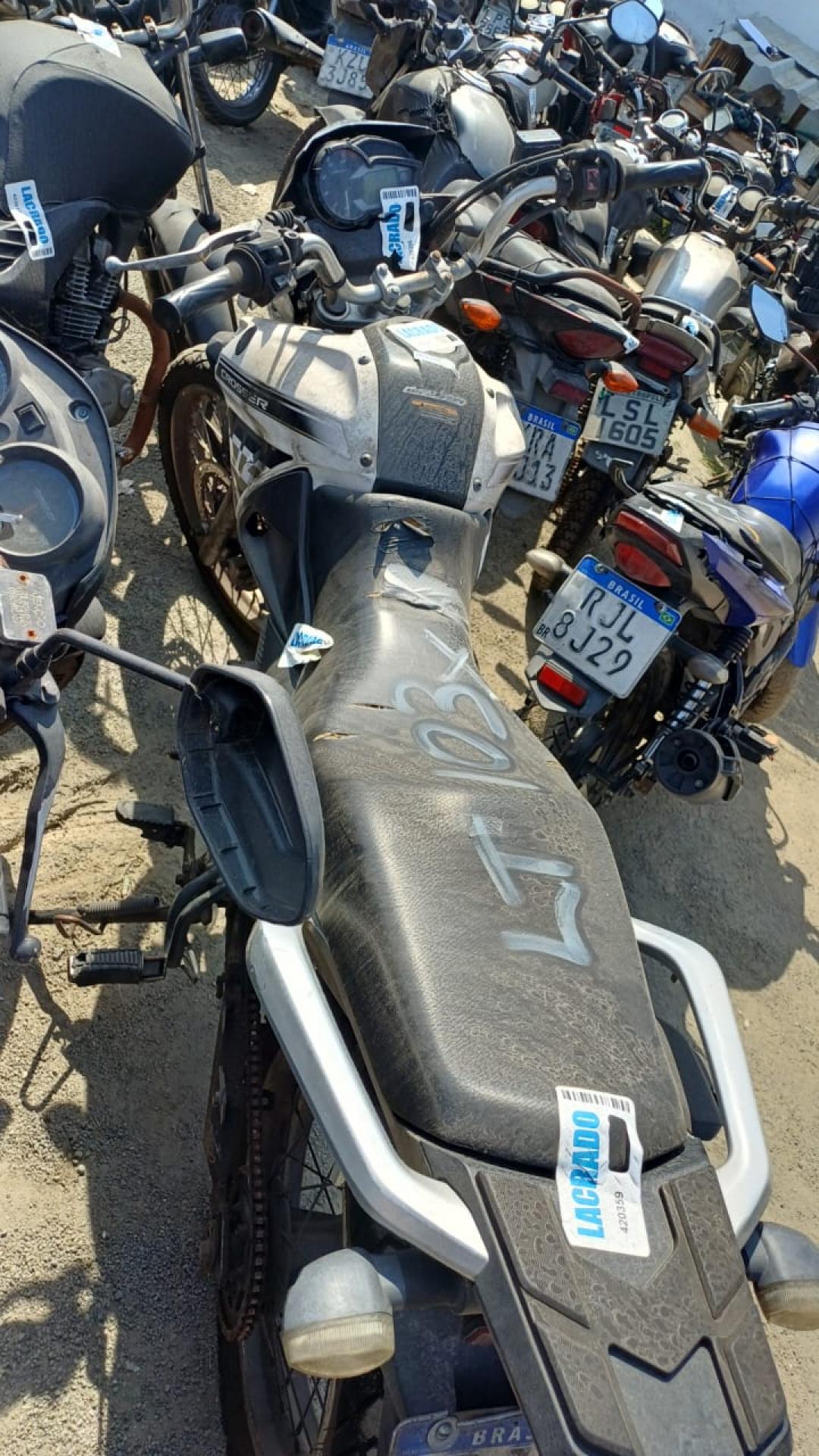 https://assets.okleiloes.com.br/imagens/lotes/lote_5609/2.urLhkCFMfdE40xtxHtyT.jpg