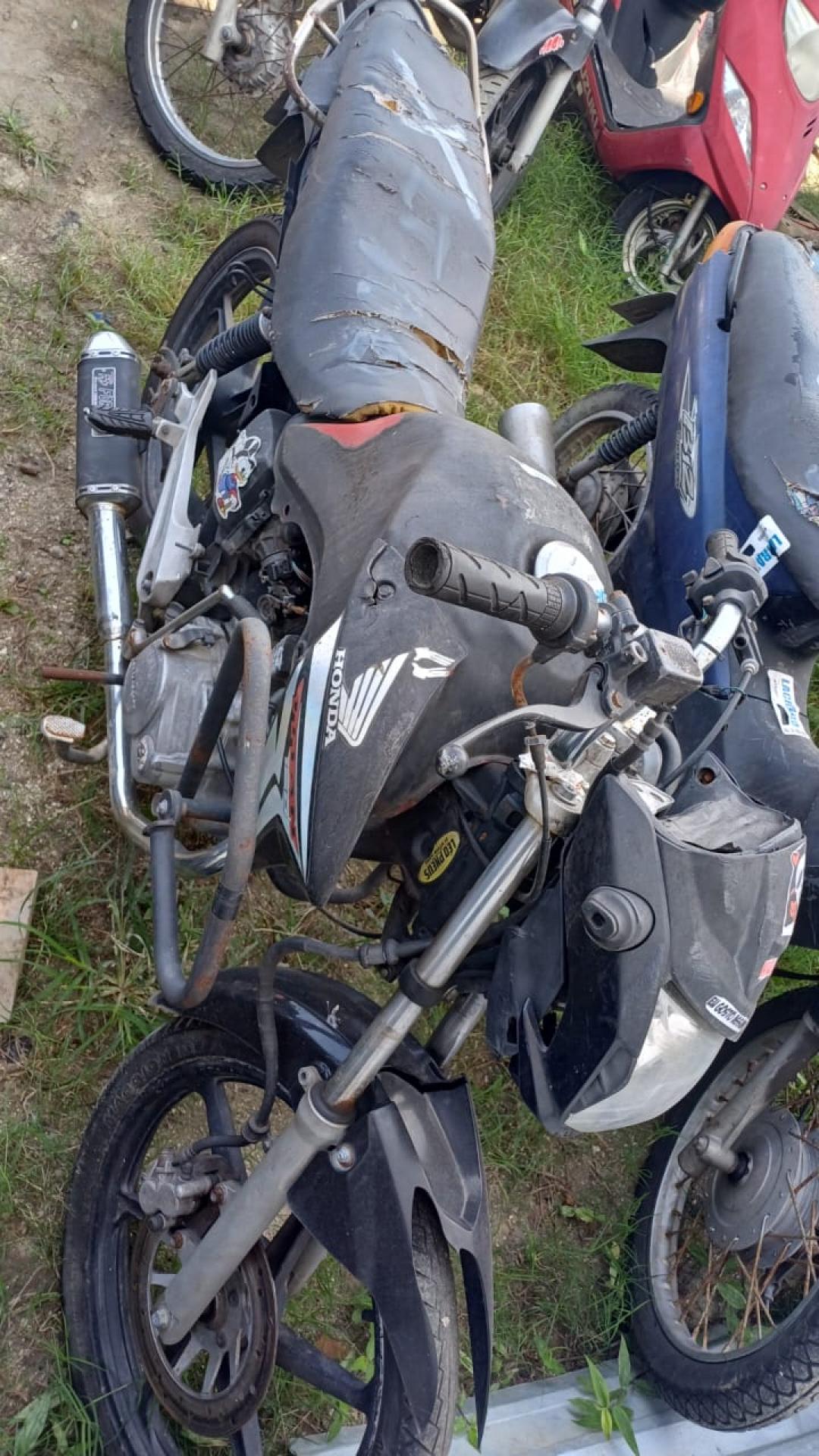 https://assets.okleiloes.com.br/imagens/lotes/lote_5612/1.PA7xtNVswfKTlkls72eQ.jpg