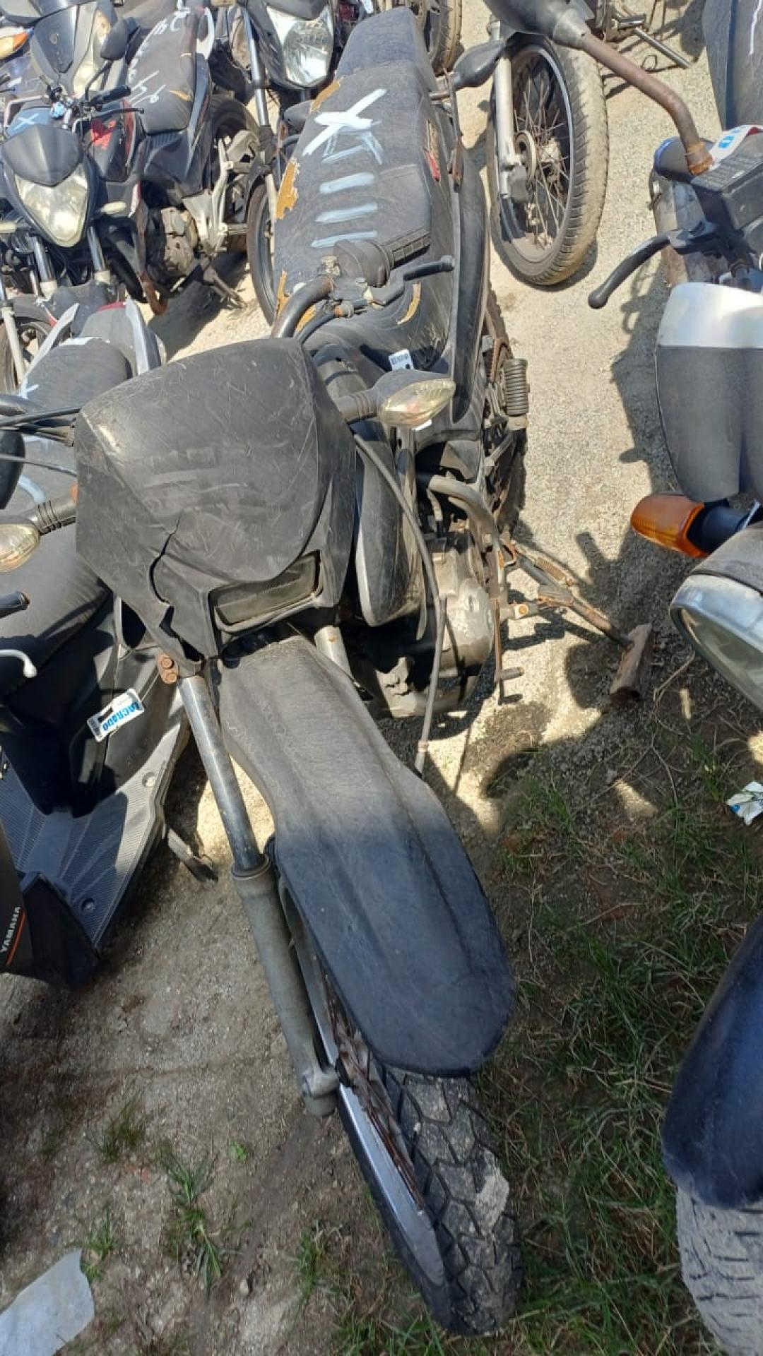 https://assets.okleiloes.com.br/imagens/lotes/lote_5617/3.f4kCCj27MtLb3Lwr08iU.jpg