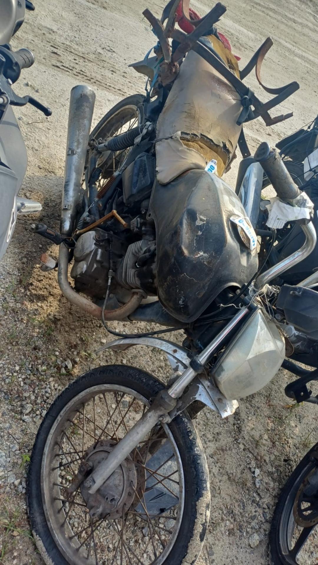 https://assets.okleiloes.com.br/imagens/lotes/lote_5639/0.Isp92hSrq29391YJpdjL.jpg