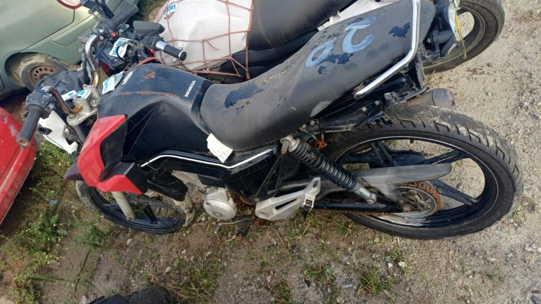 https://assets.okleiloes.com.br/imagens/lotes/lote_5644/0.nivWc63MeLPrRRjvSGjf.jpg