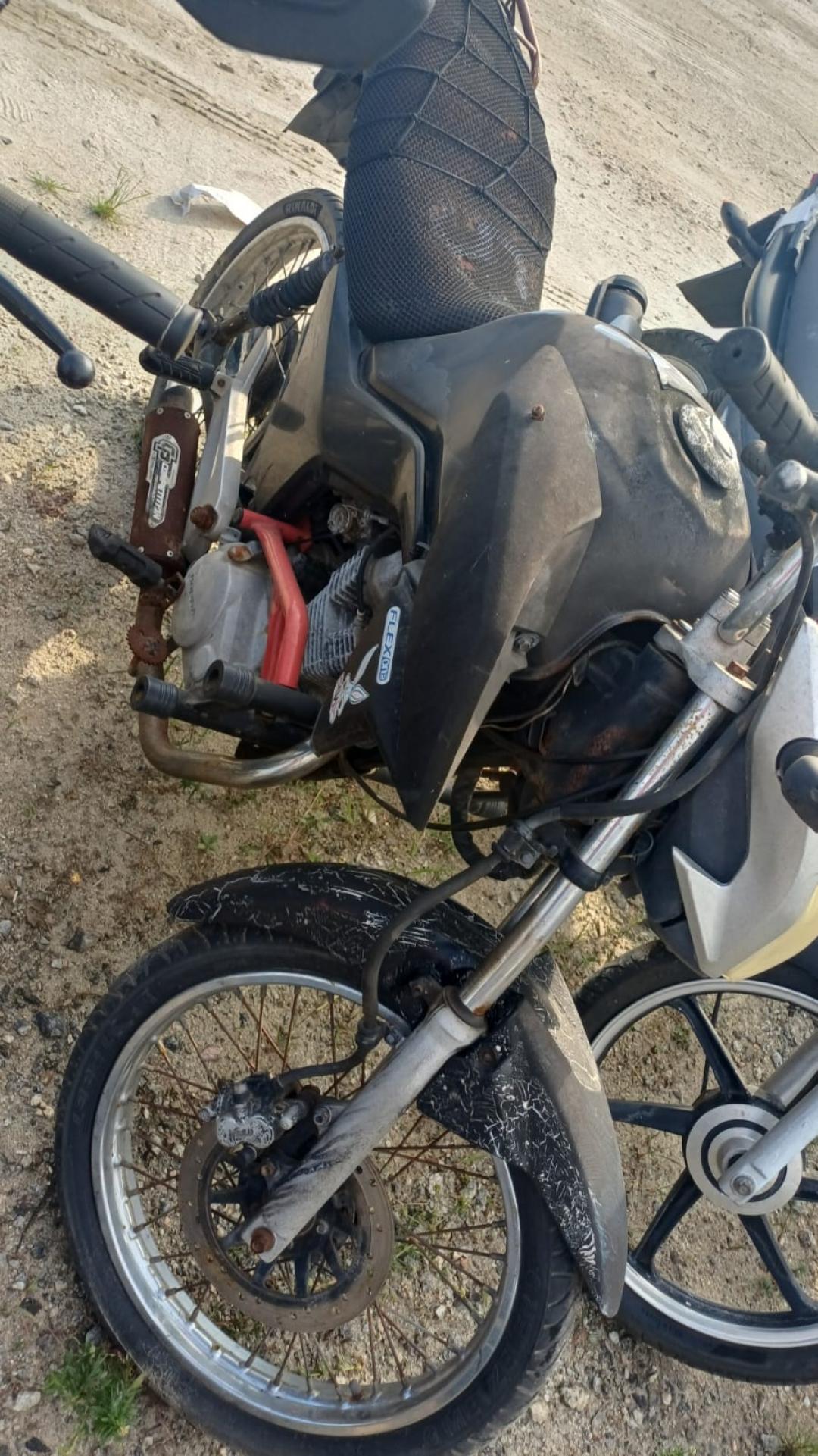 https://assets.okleiloes.com.br/imagens/lotes/lote_5677/2.IpN9F5Y78OfvQnZeiDD1.jpg