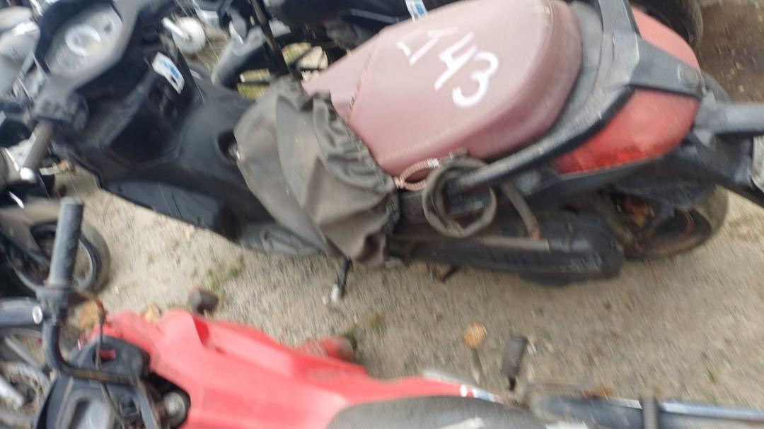 https://assets.okleiloes.com.br/imagens/lotes/lote_5738/1.t9YRSaKmWmj0NiburGj0.jpg