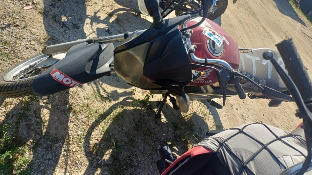 https://assets.okleiloes.com.br/imagens/lotes/lote_5765/0.IbKh3RODQk63BFjsvSQm.jpg