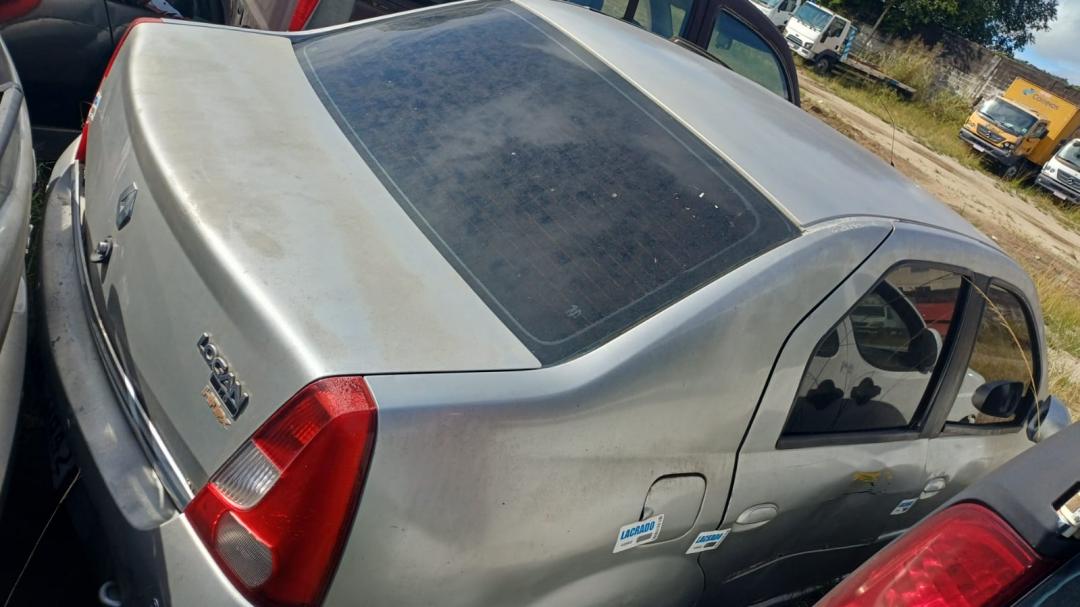 https://assets.okleiloes.com.br/imagens/lotes/lote_5766/0.HkQUv8tcU40jXjrFhoxx.jpg