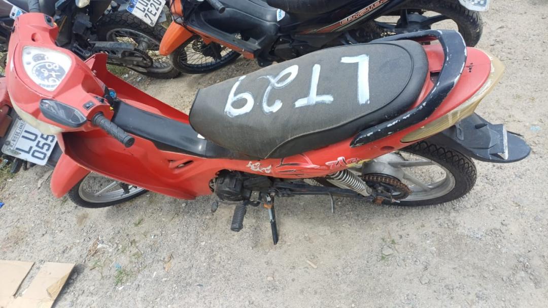https://assets.okleiloes.com.br/imagens/lotes/lote_5807/3.tucUcjao20qpeq26EibL.jpg