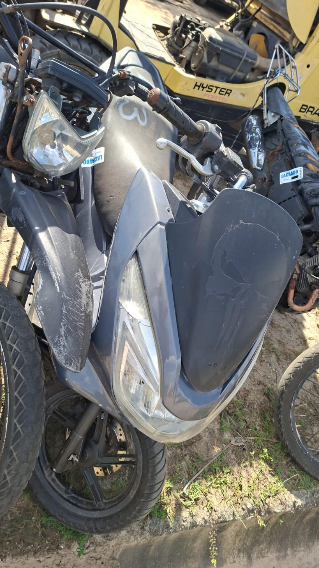https://assets.okleiloes.com.br/imagens/lotes/lote_6603/2.DMrJjTxGpCAtRbFwtPeY.jpg