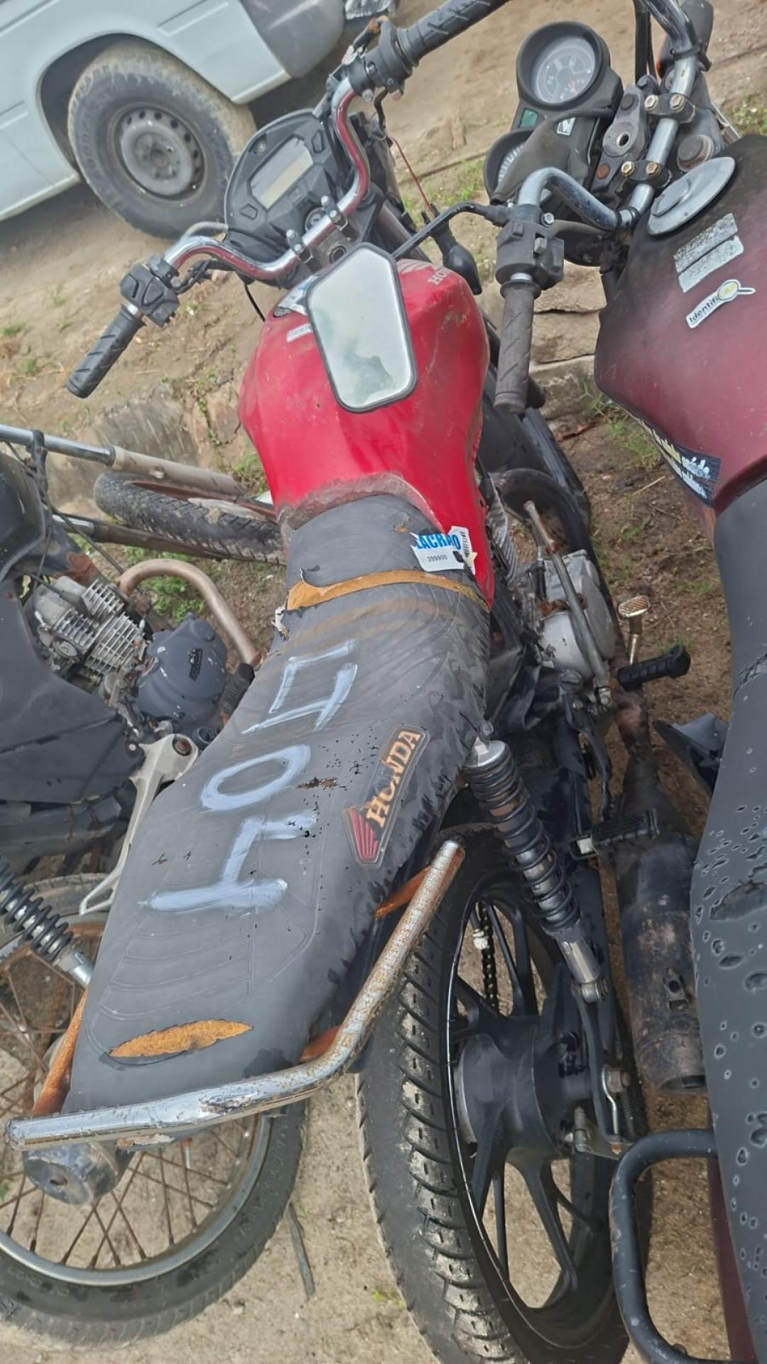 https://assets.okleiloes.com.br/imagens/lotes/lote_6637/2.h85GmJbDLESkdASHqrFl.jpg
