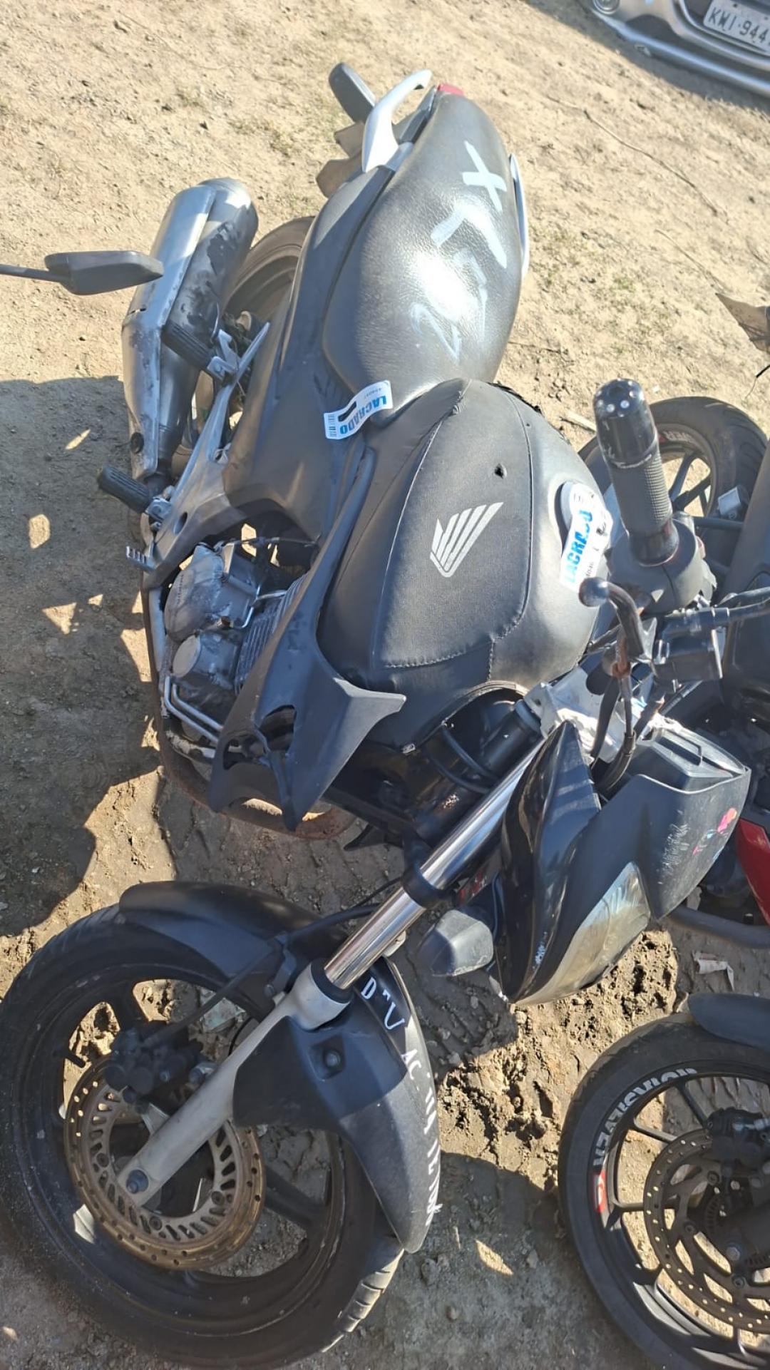 https://assets.okleiloes.com.br/imagens/lotes/lote_6688/2.gaHzW1rwu5mqRC9iuQBQ.jpg