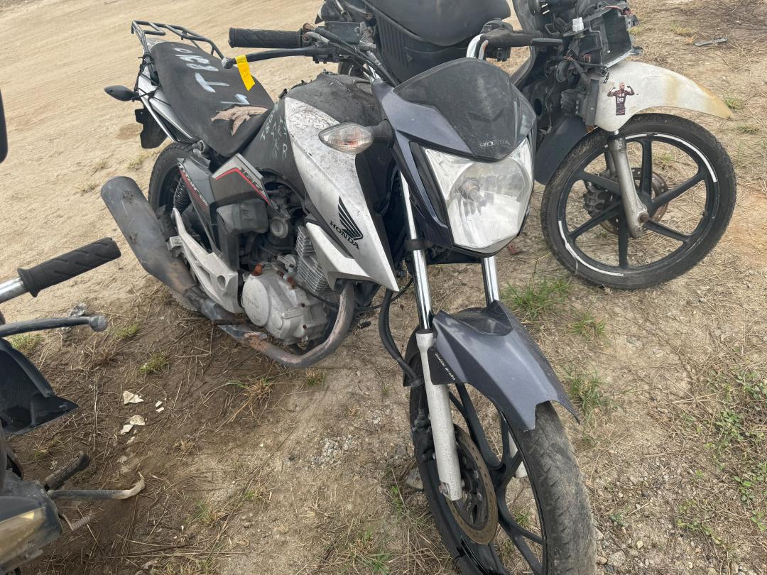 https://assets.okleiloes.com.br/imagens/lotes/lote_6759/2.aGoNWnCWUc0mxTrsMRX1.jpg
