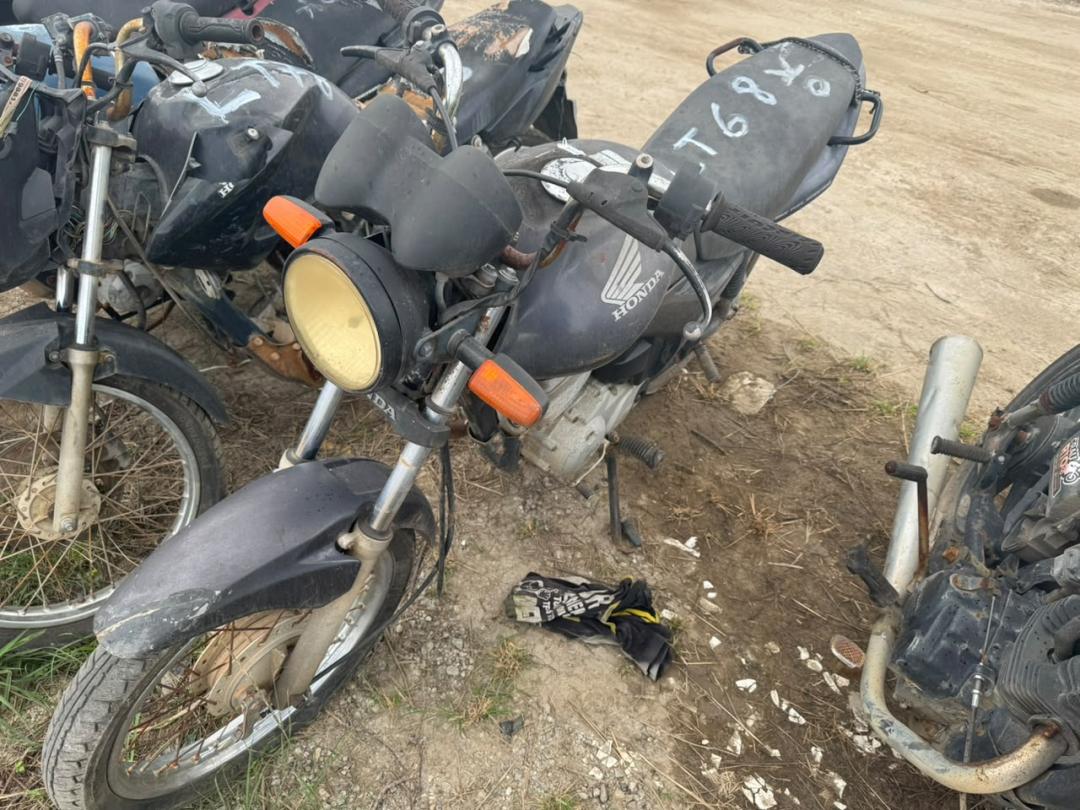 https://assets.okleiloes.com.br/imagens/lotes/lote_6774/1.emQNj0kxvsx1GkFG9khT.jpg