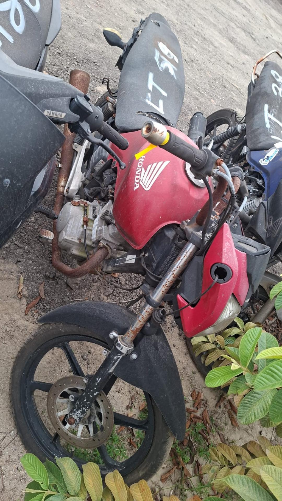 https://assets.okleiloes.com.br/imagens/lotes/lote_6792/0.pjPqctpzkb3HARo80DMm.jpg