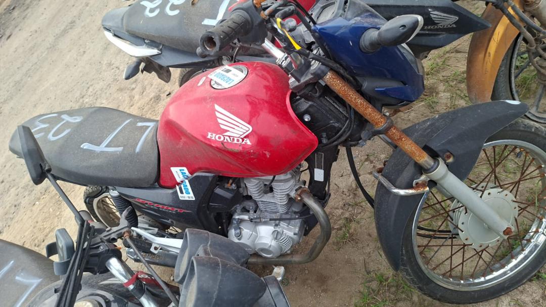 https://assets.okleiloes.com.br/imagens/lotes/lote_6795/2.yXjWsaPGrjyd68Lhjd0H.jpg