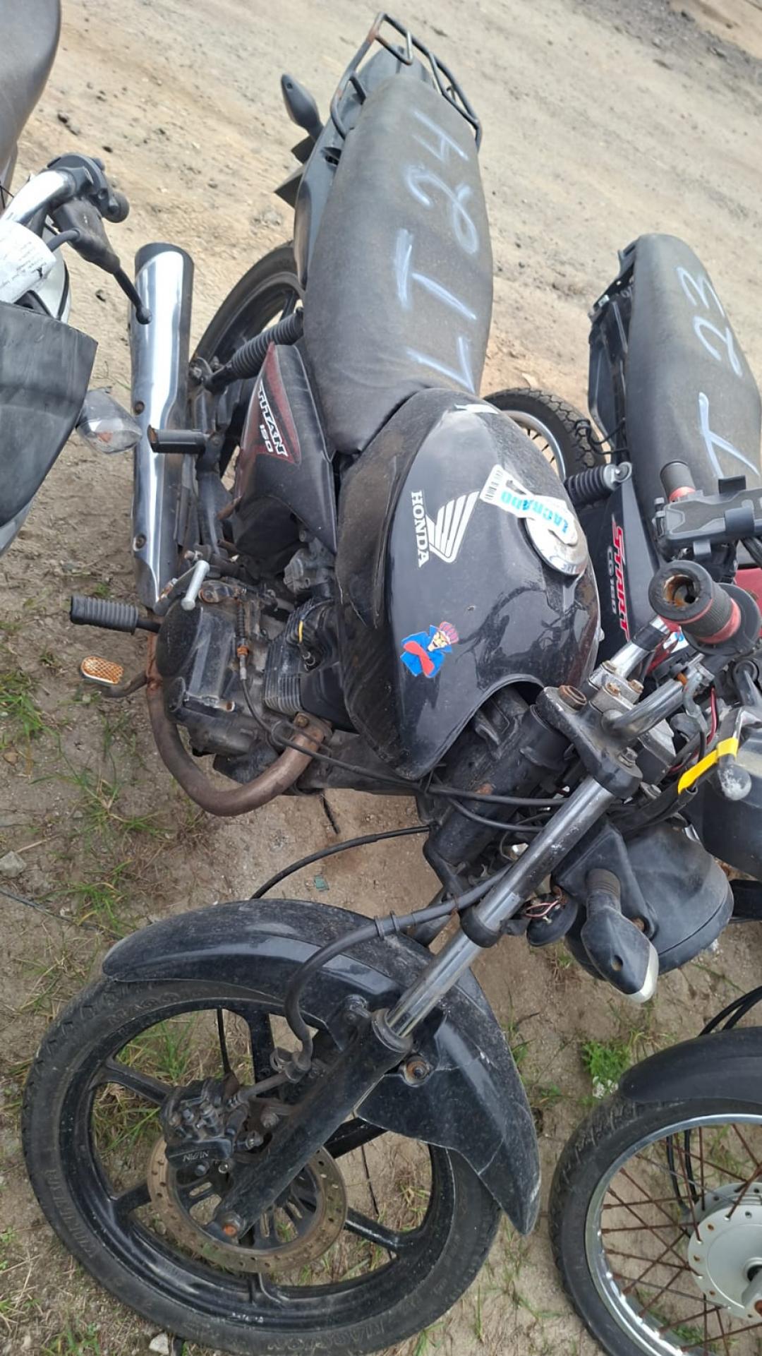 https://assets.okleiloes.com.br/imagens/lotes/lote_6796/3.0eBQSN7Nr1wV8ejMKLQd.jpg