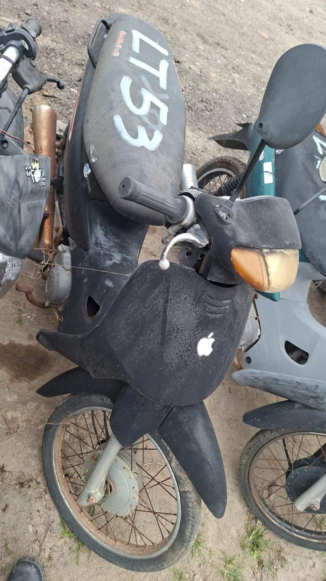 https://assets.okleiloes.com.br/imagens/lotes/lote_6804/0.izXOXu7jx6JQ0O1Ip1FR.jpg