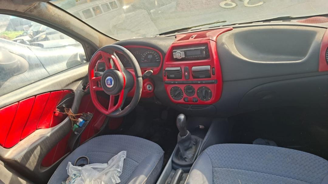 https://assets.okleiloes.com.br/imagens/lotes/lote_6810/4.t2PUKb1f8tbgGLF8vAMA.jpg