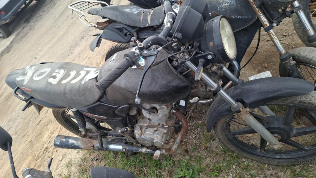 https://assets.okleiloes.com.br/imagens/lotes/lote_6813/3.ecikJUs1WRNRbVvj4XVG.jpg