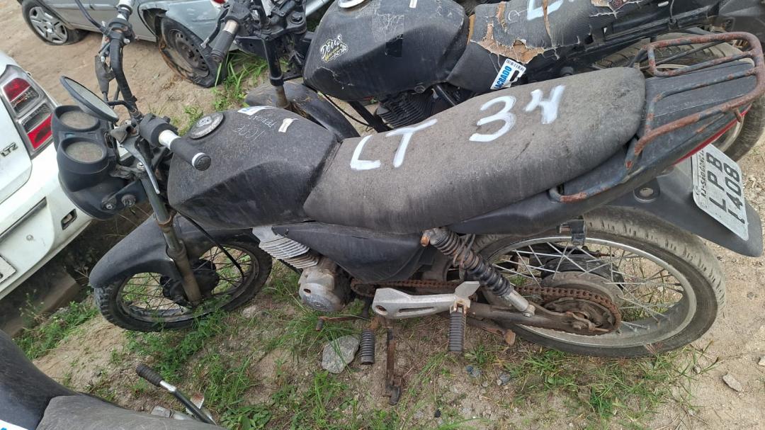 https://assets.okleiloes.com.br/imagens/lotes/lote_6826/3.sk5jSAMuJ22OllOHL853.jpg