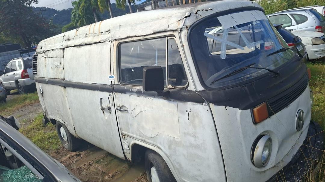 https://assets.okleiloes.com.br/imagens/lotes/lote_6839/4.D8i7oeXDsNUQgWraakyo.jpg