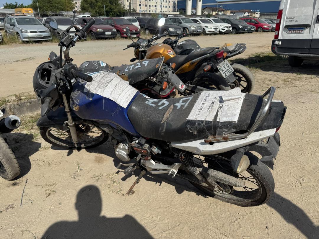 https://assets.okleiloes.com.br/imagens/lotes/lote_6930/3.74BSPexLXKcW9vLkaF5U.jpg