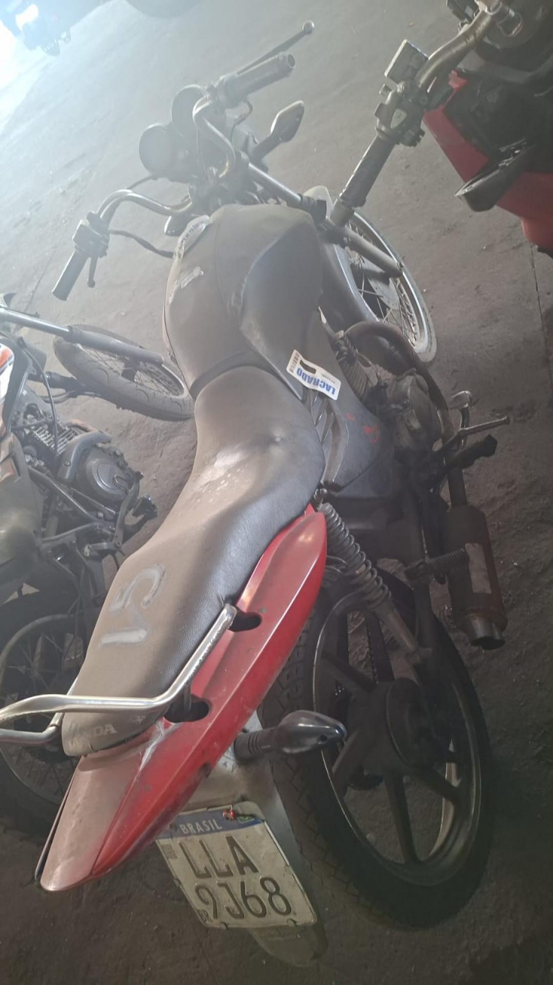 https://assets.okleiloes.com.br/imagens/lotes/lote_6961/0.03xVEwAzOV02LBSfsP0t.jpg