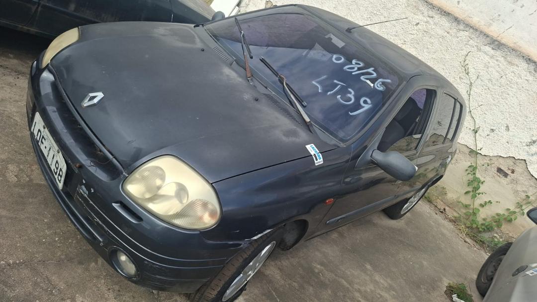 RENAULT/CLIO RT 1.0 16V | 2002/2002 (PÁTIO CENTRO)