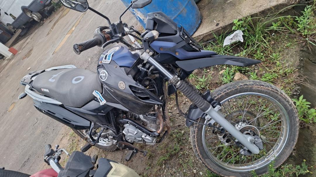 https://assets.okleiloes.com.br/imagens/lotes/lote_7008/0.EAWagDTVl0cirL908iMF.jpg