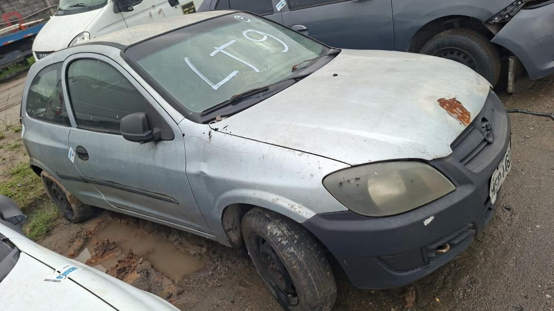 https://assets.okleiloes.com.br/imagens/lotes/lote_7010/2.5age4Cvaz4TdwLjBczcK.jpg