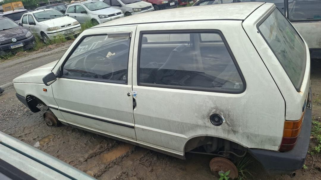 https://assets.okleiloes.com.br/imagens/lotes/lote_7106/4.mL0r9FXXe6rSvrvSvTiZ.jpg