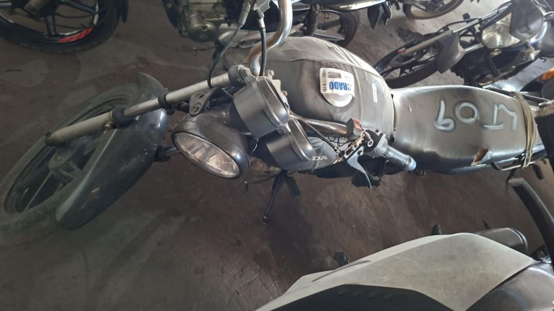 https://assets.okleiloes.com.br/imagens/lotes/lote_7130/1.f5YHP3r2HXdoahsBcNDB.jpg