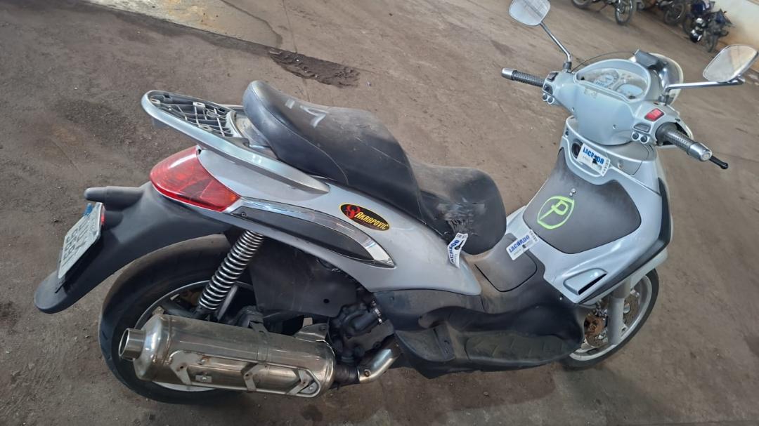 https://assets.okleiloes.com.br/imagens/lotes/lote_7140/0.Jok0RhXldkE945E8qqKb.jpg