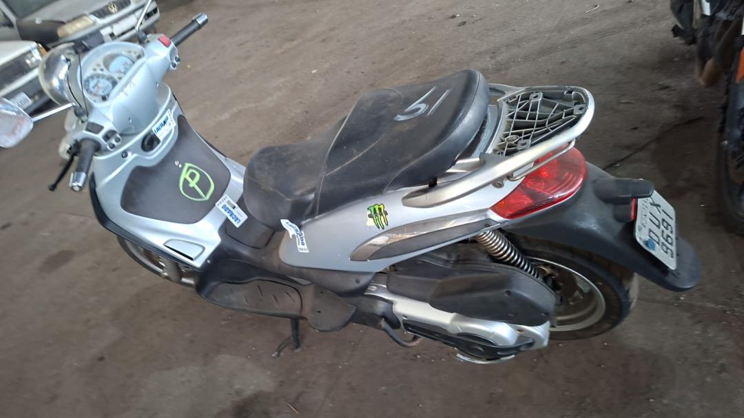 https://assets.okleiloes.com.br/imagens/lotes/lote_7140/3.2CFrltt1l0xv6QGZRczR.jpg
